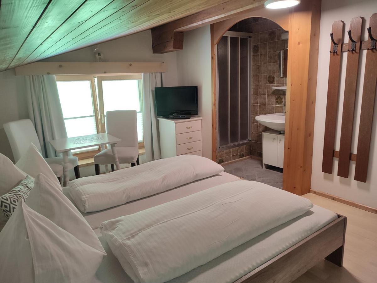 Haus Enzian Apartment มิทเทอร์ซิลล์ ภายนอก รูปภาพ